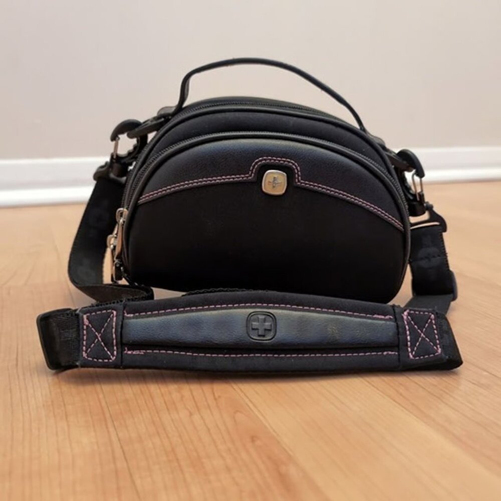 Wenger Black / Pink Camera Bag